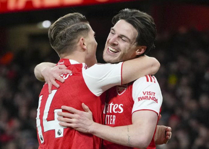 Arsenal gana en la Premier League