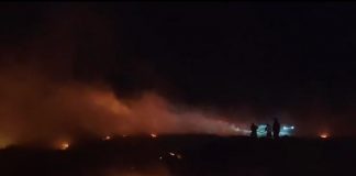 Foto: La Chureca arde sin tregua: incendio mantiene en vilo a decenas de familias/TN8