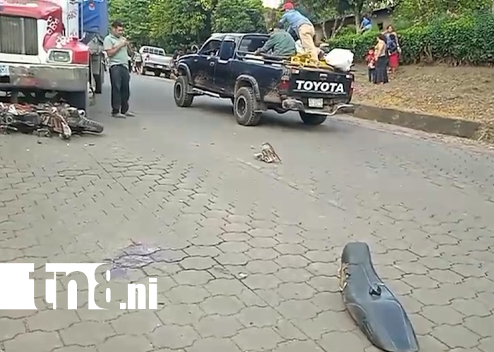 Foto: Motociclista muere tras colisión frontal con camión en Matagalpa /TN8
