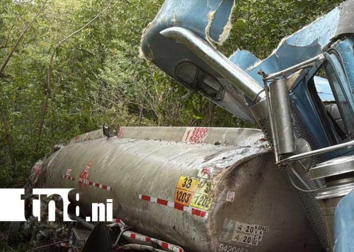 Foto: Accidente en carretera a Chontales / TN8 Foto: Accidente en carretera a Chontales / TN8