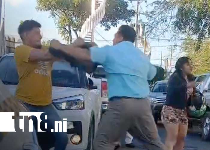 Foto: Se agarraron golpes en una calle de Managua / TN8