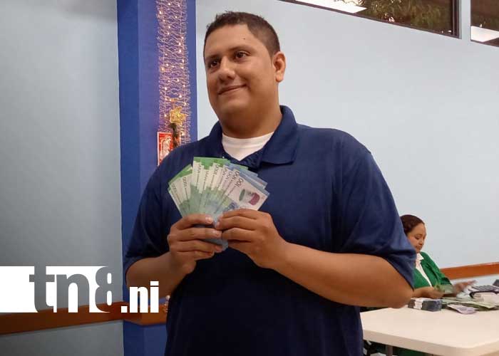 Foto: Pago de diciembre para trabajadores del MINED Nicaragua / TN8