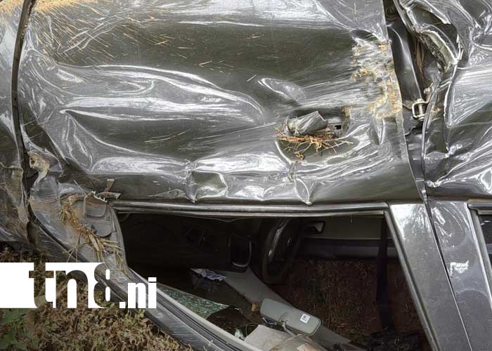 Foto: Accidente con vuelco de vehículo en Juigalpa / TN8