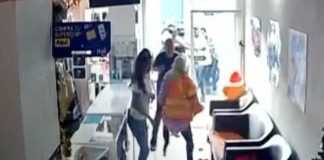 Foto: Violento asalto en tienda de celulares en Corinto, Chinandega / TN8