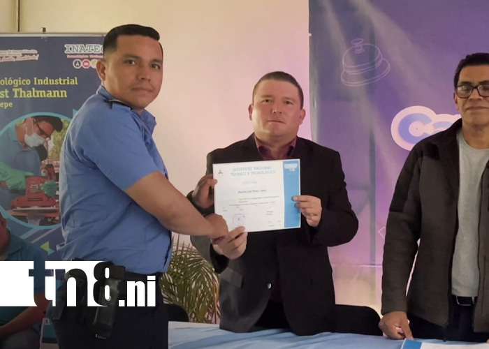 Foto: Reconocimiento a funcionarios públicos en Carazo / TN8