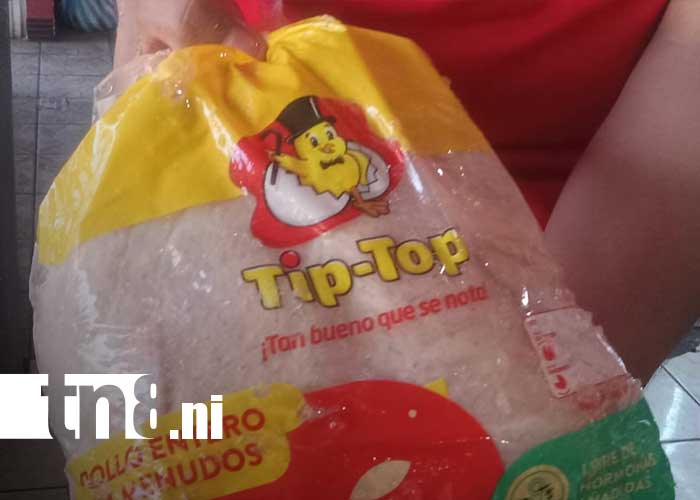 Foto: Comercio activado en el Mercado Oriental por fiestas de diciembre / TN8
