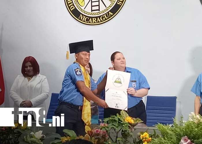 Foto: Bono de bachiller para servidores públicos del MINT Nicaragua / TN8