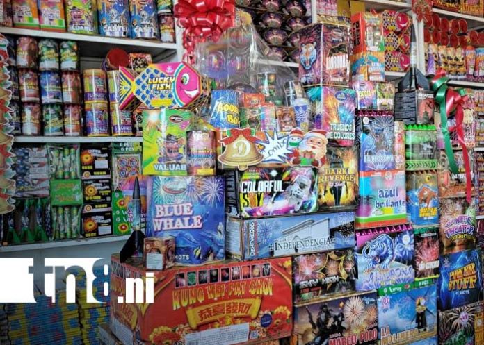 Foto: Venta de pólvora en Managua / TN8