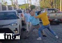 Se adelantaron a La Velada y se dieron a puño limpio en Managua (VIDEO) Foto: Se agarraron golpes en una calle de Managua / TN8