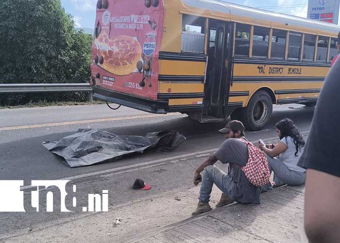 Foto: Fallece hombre tras lanzarse de bus en marcha en Estelí / TN8