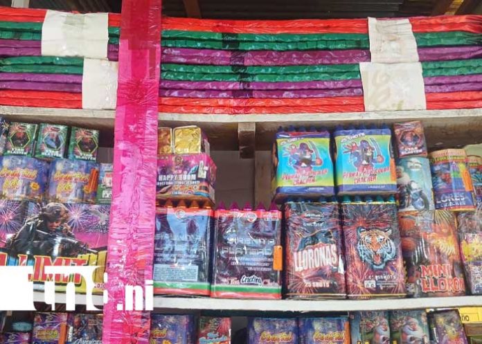 Foto: Venta de pólvora en Nochebuena, desde Managua / TN8 Foto: Venta de pólvora en Nochebuena, desde Managua / TN8