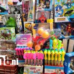 La felicidad tiene nombre: Mercado Oriental y sus juguetes para todos los bolsillos Foto: Mercado Oriental se llena de alegría y juguetes /TN8
