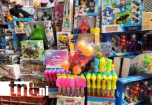 Foto: Mercado Oriental se llena de alegría y juguetes /TN8