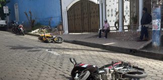 Foto: Violento choque entre motocicletas deja dos personas lesionadas en Juigalpa, Chontales/TN8