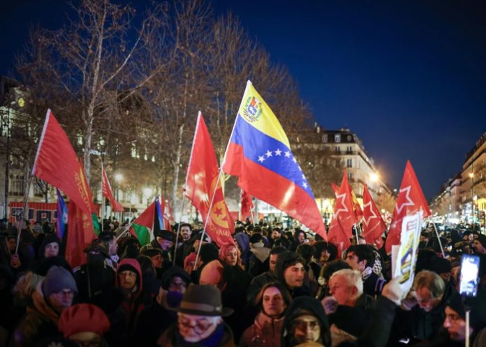 Foto: Protestas en París en respaldo a Venezuela /cortesía