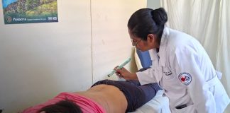 Foto: Mega Feria de Especialidades atiende a miles de pacientes en Granada/TN8