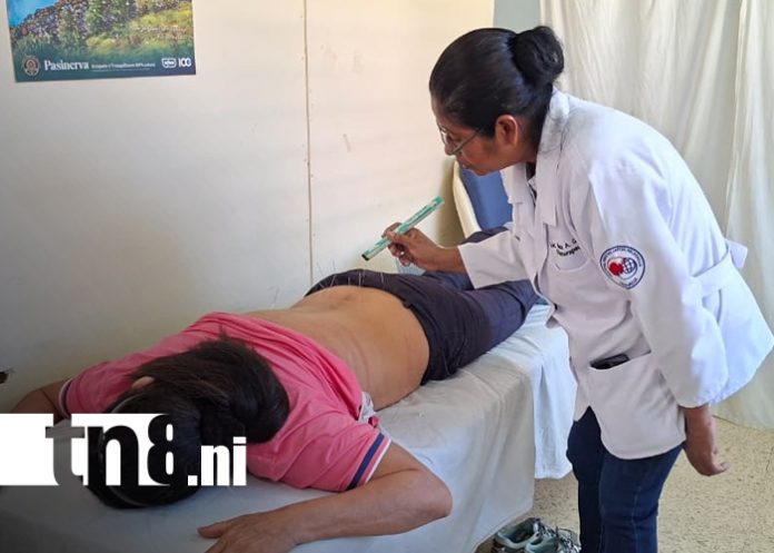Foto: Mega Feria de Especialidades atiende a miles de pacientes en Granada/TN8