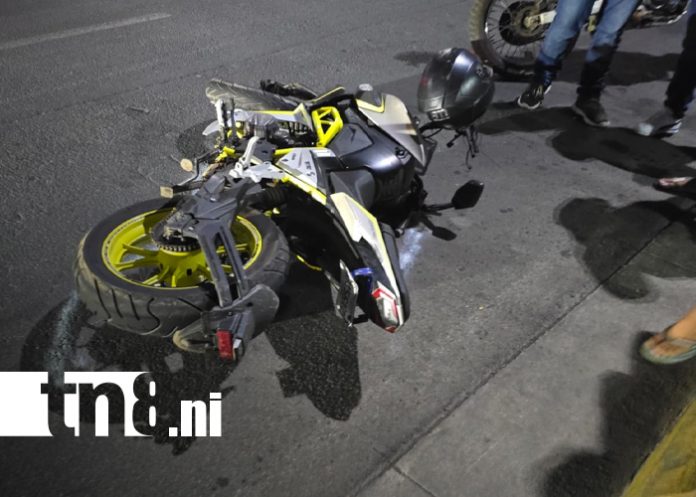 Foto: Imprudencia y exceso de velocidad deja dos lesionados tras violento accidente en Managua/TN8