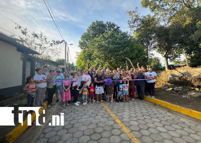 Foto: Nuevas calles adoquinadas cambian la vida de familias en Chinandega/TN8