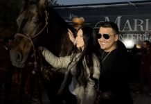 Foto: Ángela Aguilar sorprende a Nodal con obsequio charro/Cortesía