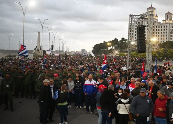 Foto: Multitudinario adiós en Cuba /cortesía