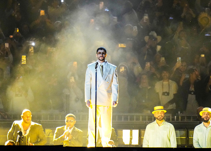 Foto: Viral: Bad Bunny menciona Chile en concierto de Lima, Perú / Cortesía