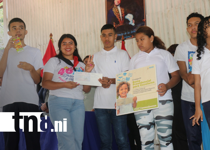 Foto: Bono escolar llega a la niñez del Triángulo Minero/TN8