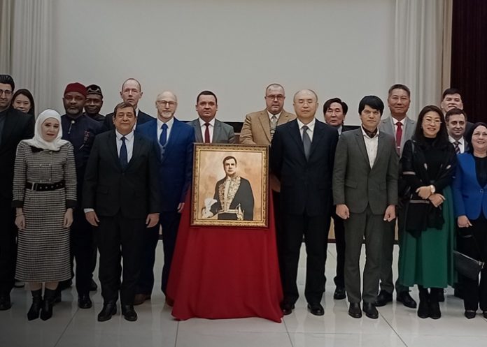 Foto: Nicaragua rinde homenaje a Rubén Darío en Pyongyang/ Cortesía