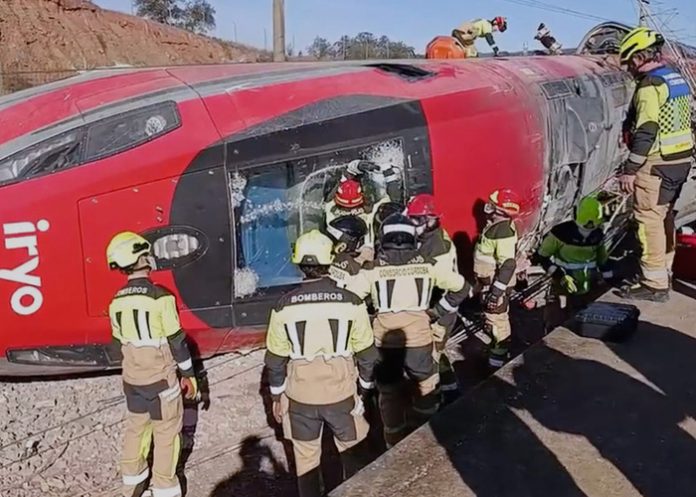 Foto: Descarrilamiento en España: audios revelan alertas previas/TN8