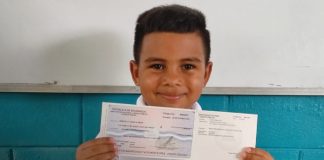 Foto: Niños de Diriomo reciben bono escolar y celebran el regreso a clases/TN8
