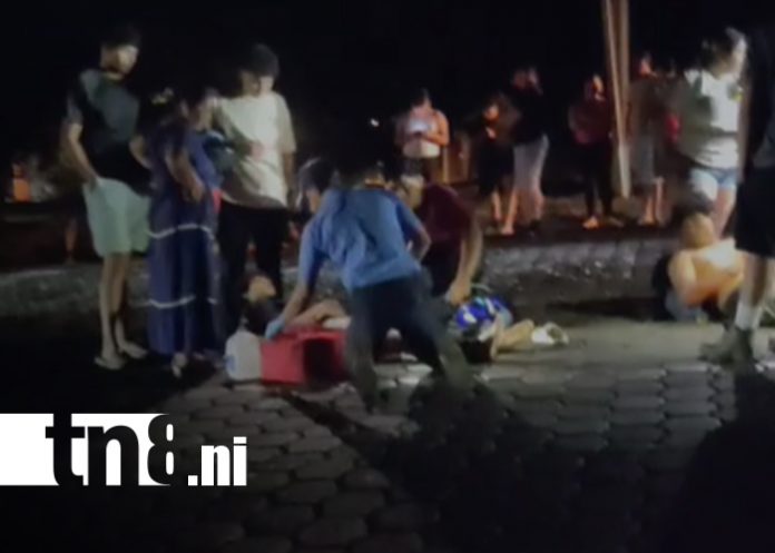 Accidente en Villa El Carmen deja motociclistas heridos