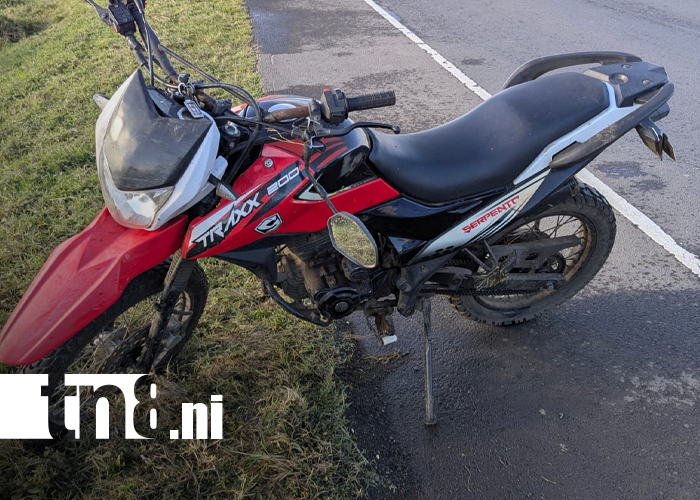 Foto: Vientos provocan accidente de motociclista en carretera Sur/TN8