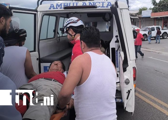 Foto: Dos personas heridas tras colisión frontal en Estelí / TN8