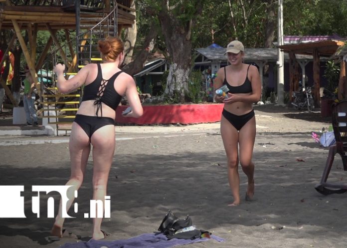 Foto: Turistas disfrutan del fin de semana largo en la Isla de Ometepe/TN8