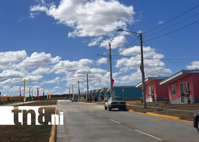 Foto: Celebran su nuevo hogar en urbanización Nuevas Victorias /TN8