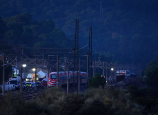 Foto: Condolencias desde China por accidente de alta velocidad en España / Cortesía