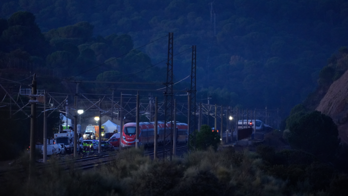 Foto: Condolencias desde China por accidente de alta velocidad en España / Cortesía