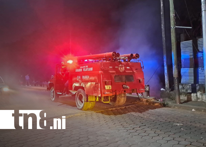 Foto: Incendio alarma a vecinos del puente San José en Chinandega/TN8