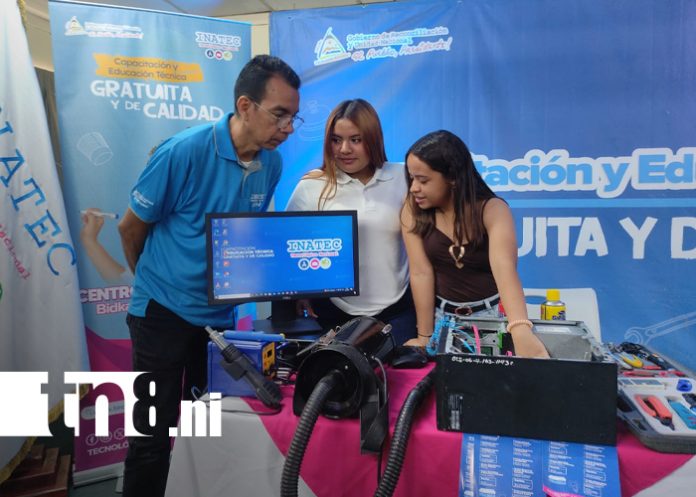 Foto: Educación técnica en Granada: más de 4 mil estudiantes listos/TN8