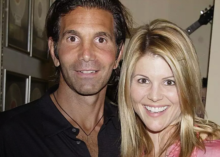 Foto: Más sobre Lori Loughlin y Mossimo Giannulli /cortesía 