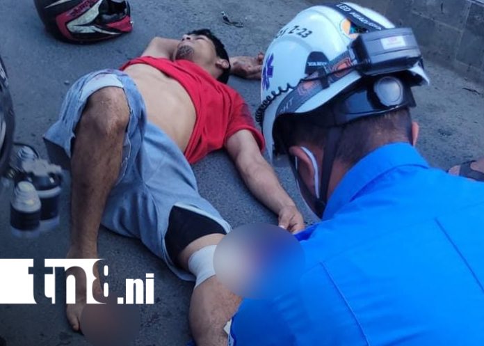 2 Foto: Accidente de tránsito deja un motociclista lesionado en la carretera vieja a León/TN8