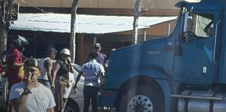 Foto: Motociclista resulta gravemente herido tras choque con cabezal en Somotillo, Chinandega/TN8