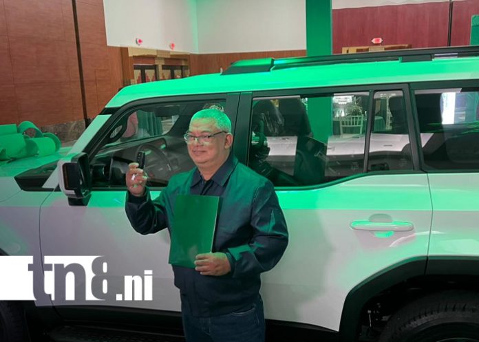Foto: Banpro Grupo Promerica entrega cinco vehículos Toyota del año / TN8