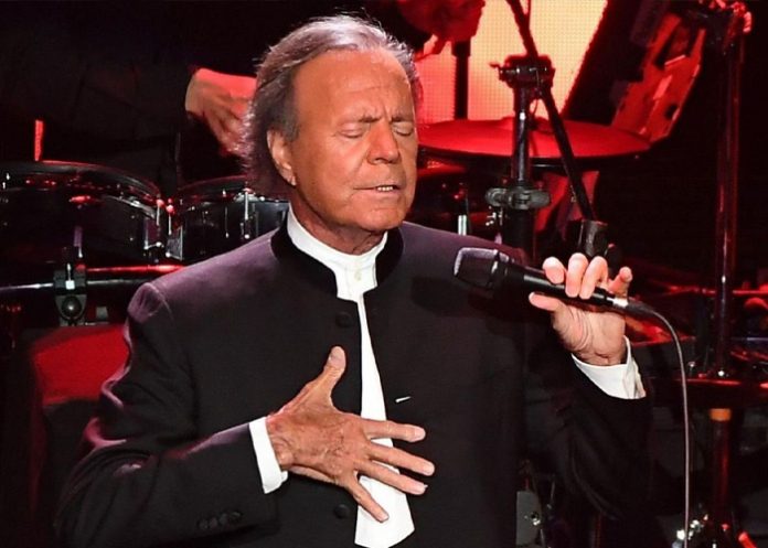 Foto: Julio Iglesias estalla tras acusaciones de abuso sexual /Cortesía