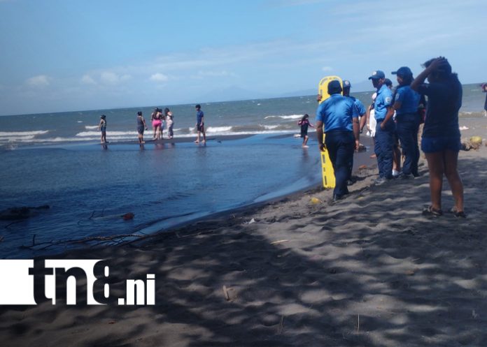 Foto:Luto en Punta Jesús María por muerte de visitante/TN8