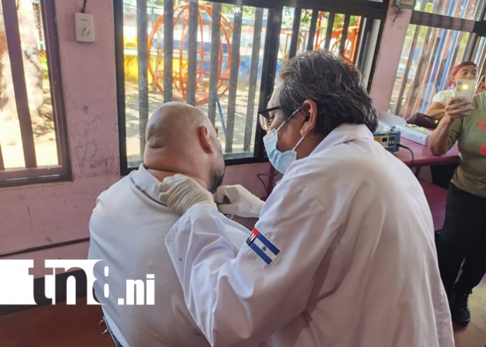 Foto: Atención dermatológica gratuita en los barrios del Distrito II de Managua/TN8