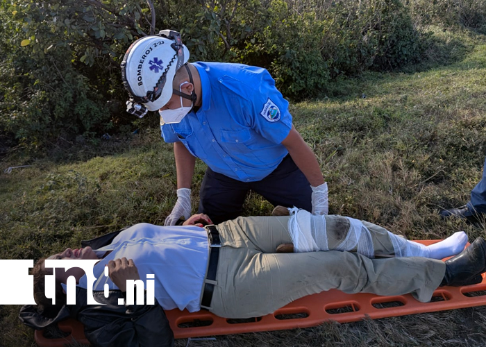 Foto: Vientos provocan accidente de motociclista en carretera Sur/TN8