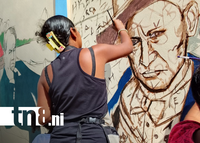 Foto: Arte y revolución: murales conmemoran a Sandino y Rubén Darío en Bilwi/TN8