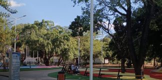 Foto: Familias disfrutan de un ambiente sano y recreativo en el Parque Las Piedrecitas/TN8