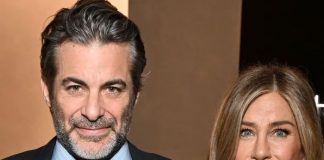 Foto: Jim Curtis rompe el silencio sobre su noviazgo con Jennifer Aniston / Cortesía